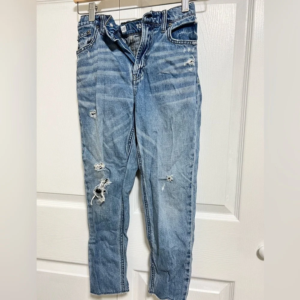 Gap Kids Mid Rise Girlfriend Jeans with Washwell Size 10